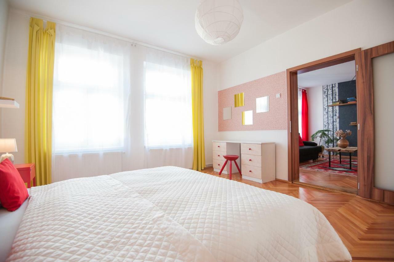 Spacious Stylish Apartment In Old Town سيبيو المظهر الخارجي الصورة