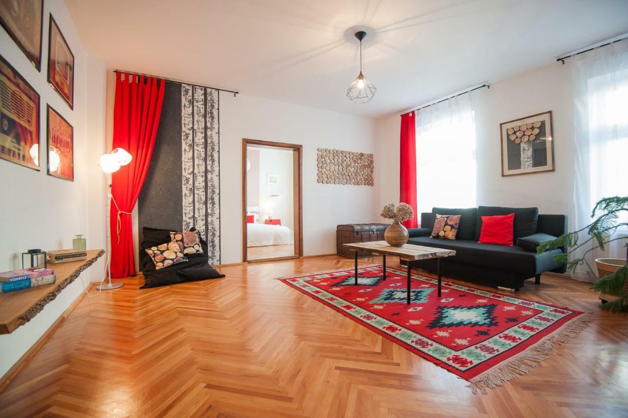 Spacious Stylish Apartment In Old Town سيبيو المظهر الخارجي الصورة